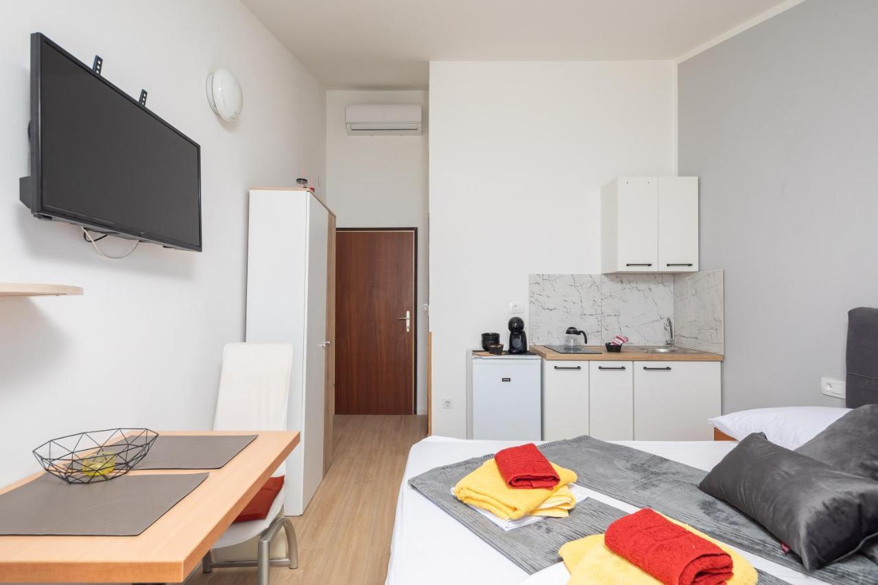 Beach Apartments Borovina Stanici Luaran gambar