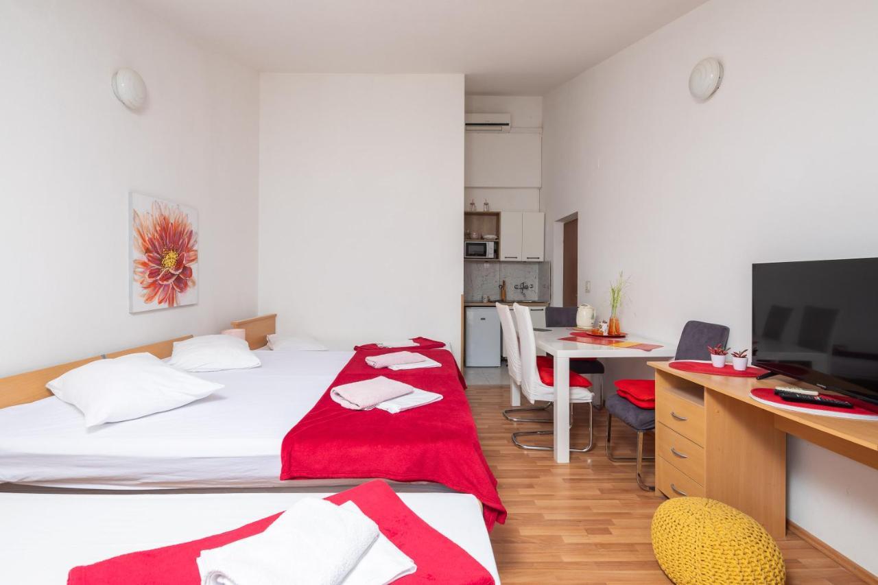 Beach Apartments Borovina Stanici Luaran gambar