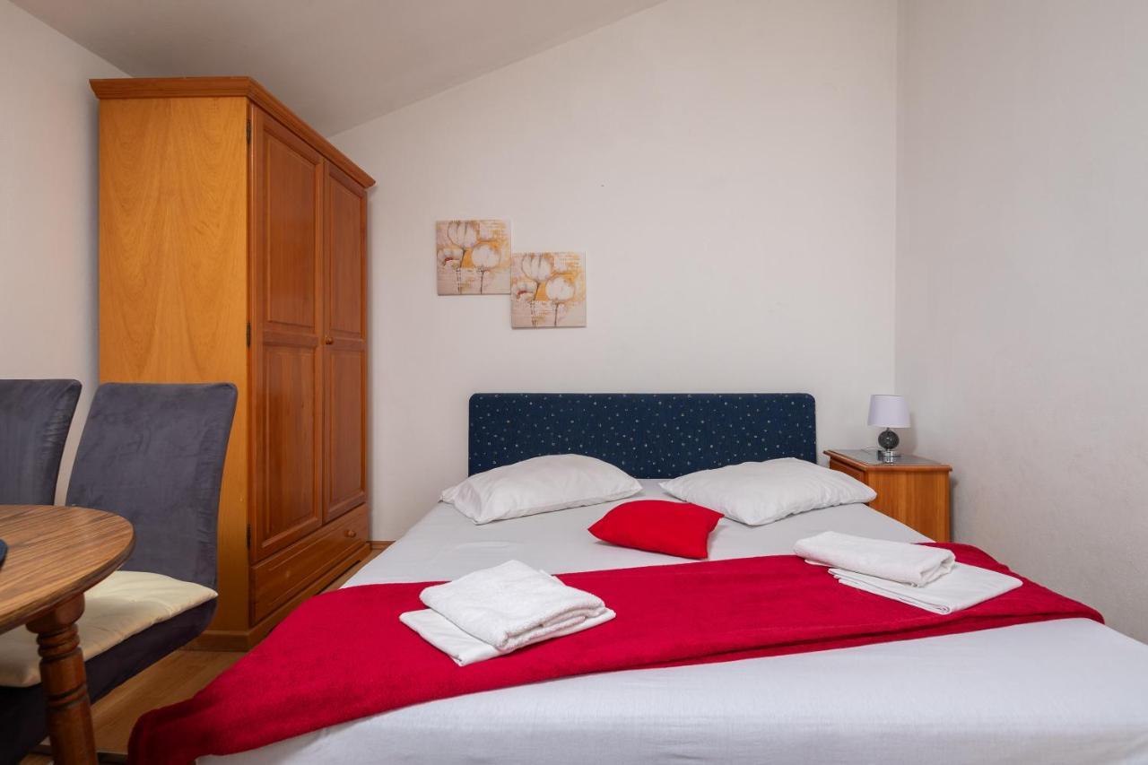 Beach Apartments Borovina Stanici Luaran gambar