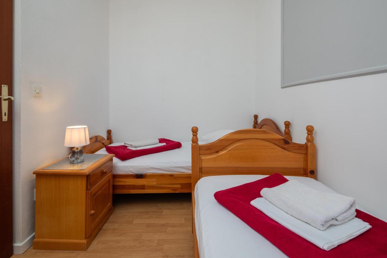 Beach Apartments Borovina Stanici Luaran gambar