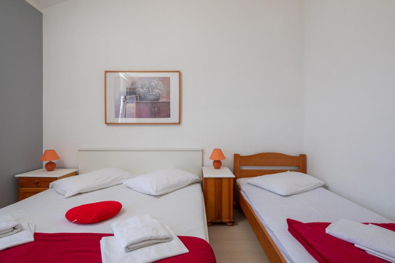 Beach Apartments Borovina Stanici Luaran gambar
