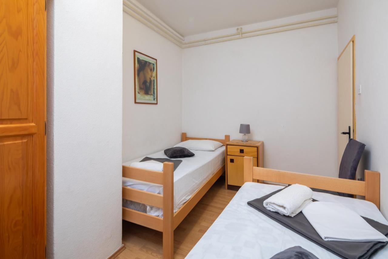 Beach Apartments Borovina Stanici Luaran gambar