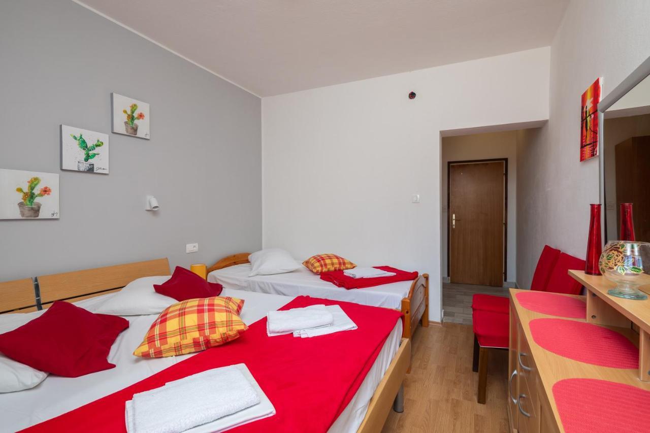 Beach Apartments Borovina Stanici Luaran gambar