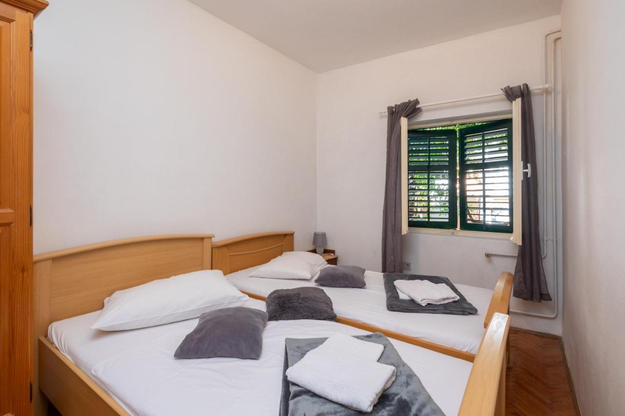Beach Apartments Borovina Stanici Luaran gambar